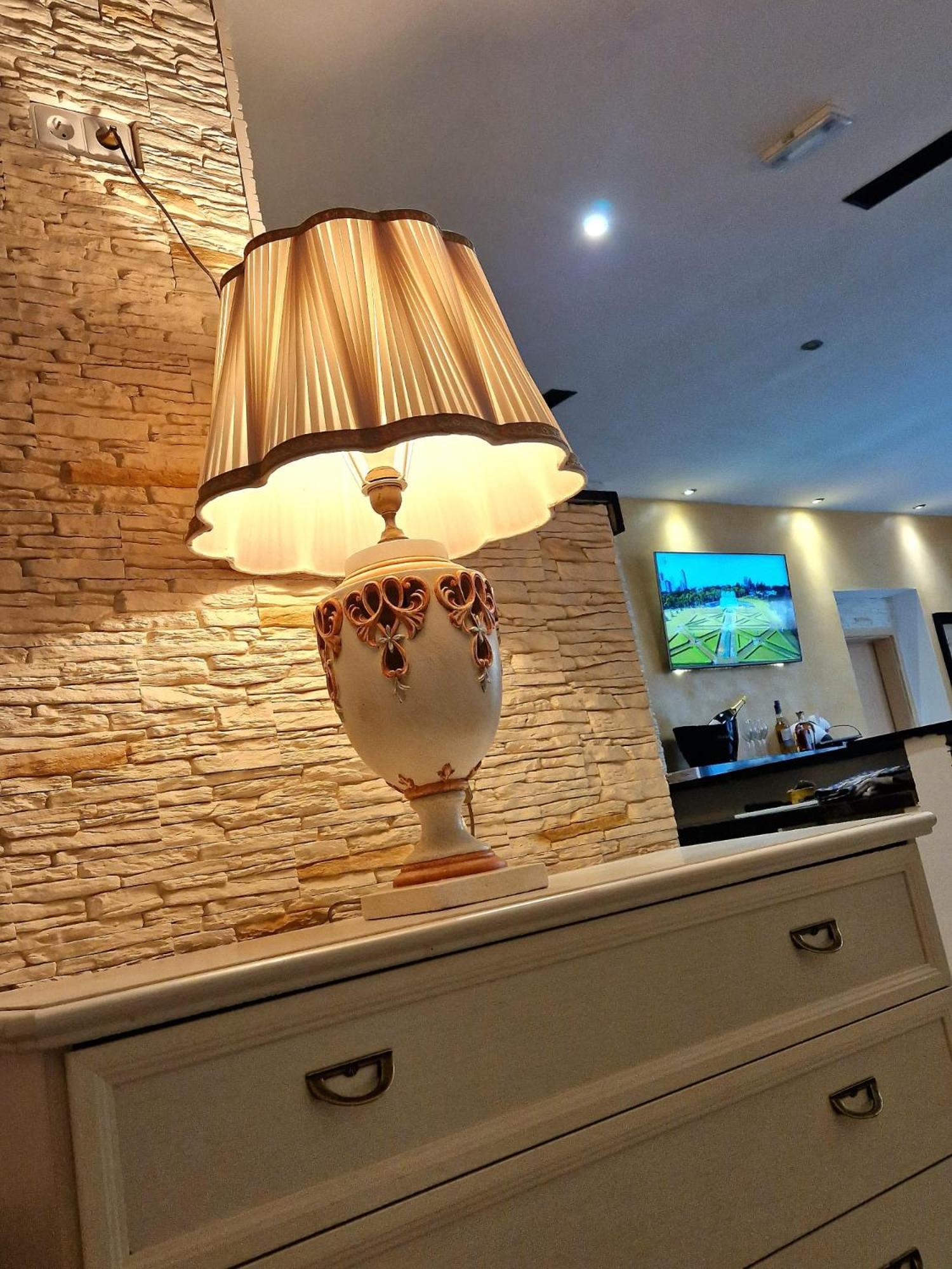 Apartment Design - Center