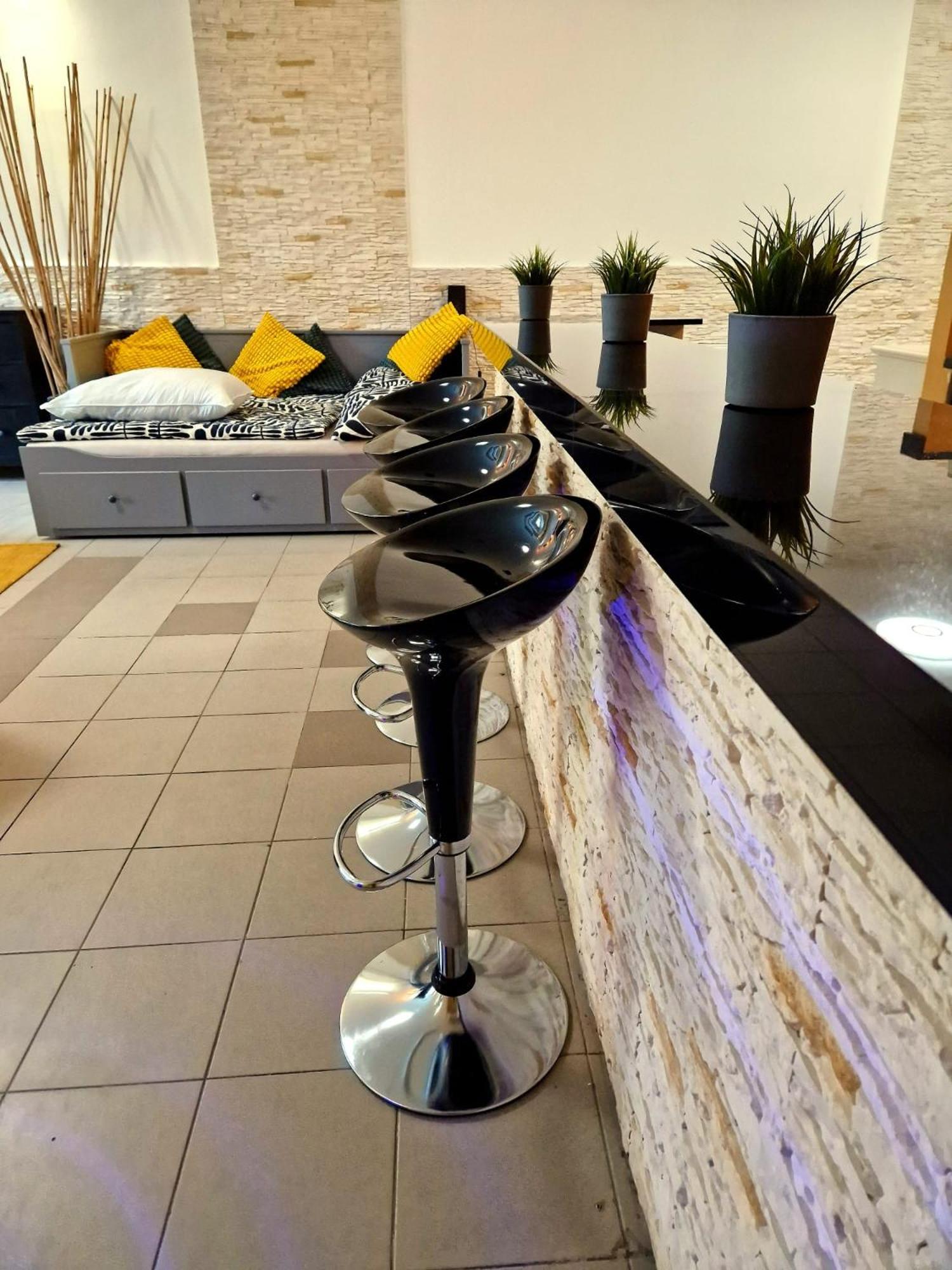 Apartment Design - Center *