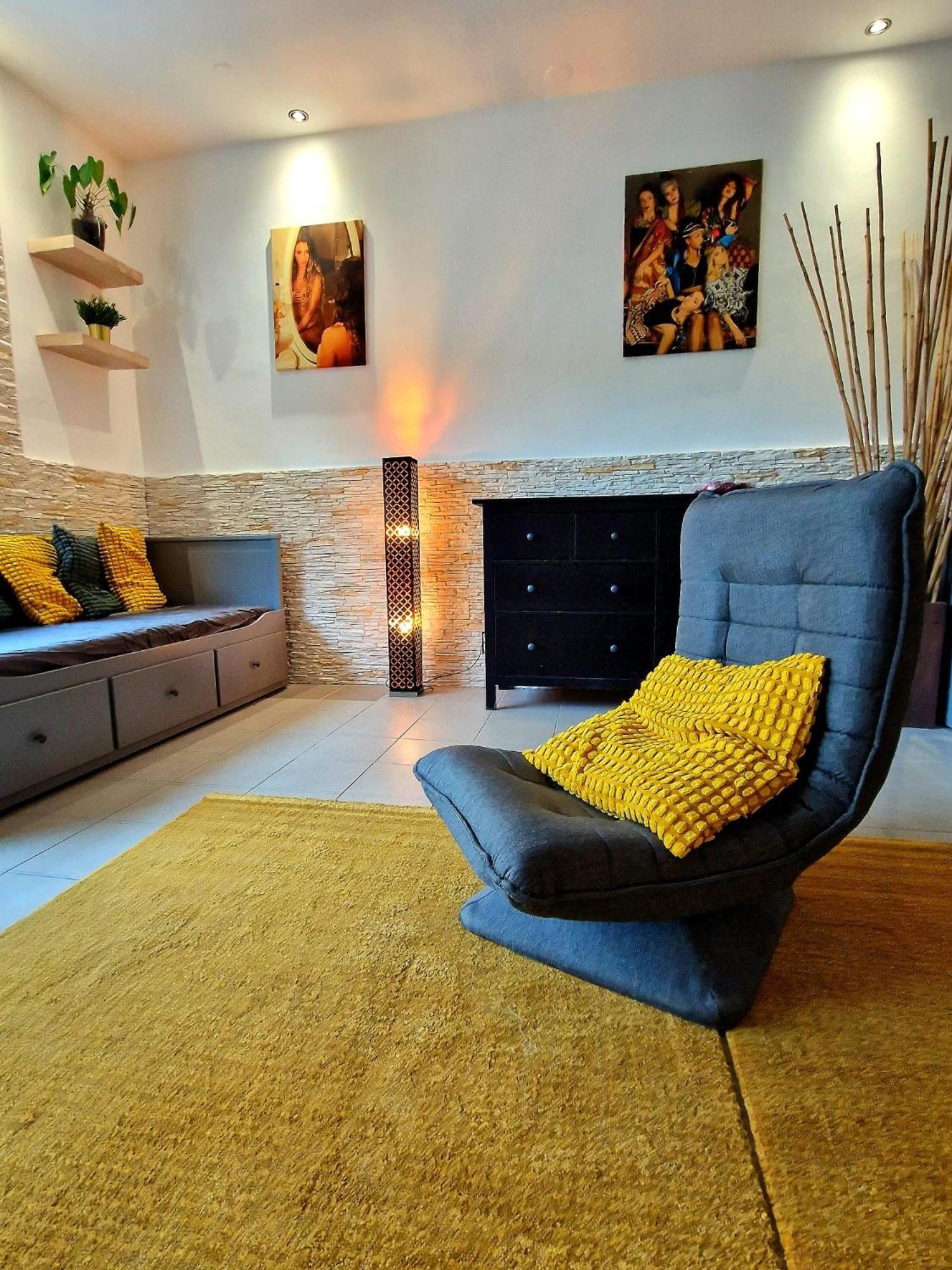 Apartment Design - Center